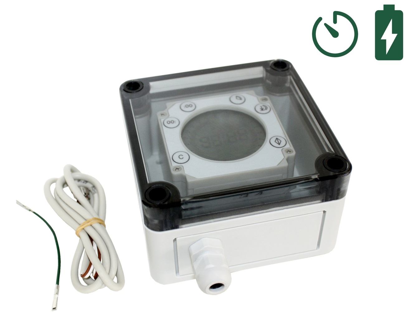 Staubdichte, digitale Batterie-Zeitschaltuhr BS-D in weißem, rechteckigem Gehäuse mit transparentem, dunklem Deckel. Sichtbar: Display „99:99“ und Steuertasten. Daneben: weißes Anschlusskabel und kurzes grünes Brückenkabel.