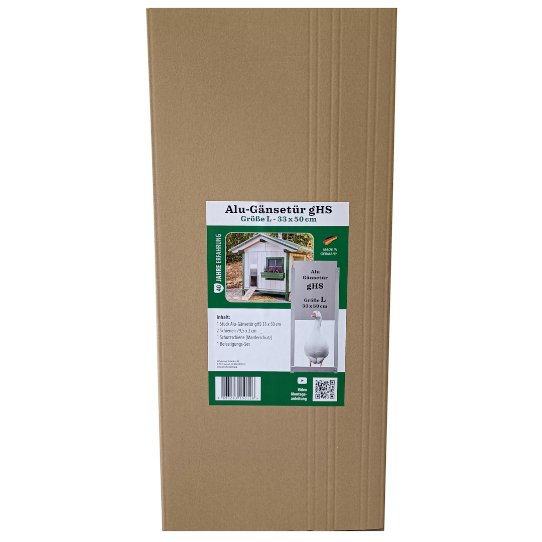 Die Abbildung zeigt eine hohe, braune Kartonverpackung für eine automatische Alu-Gänsetür gHS in Größe L (33x50 cm). Auf dem Etikett sind ein weißer Hühnerstall mit grünem Dach, eine weiße Gans, die Produktbezeichnung und "Made in Germany".
